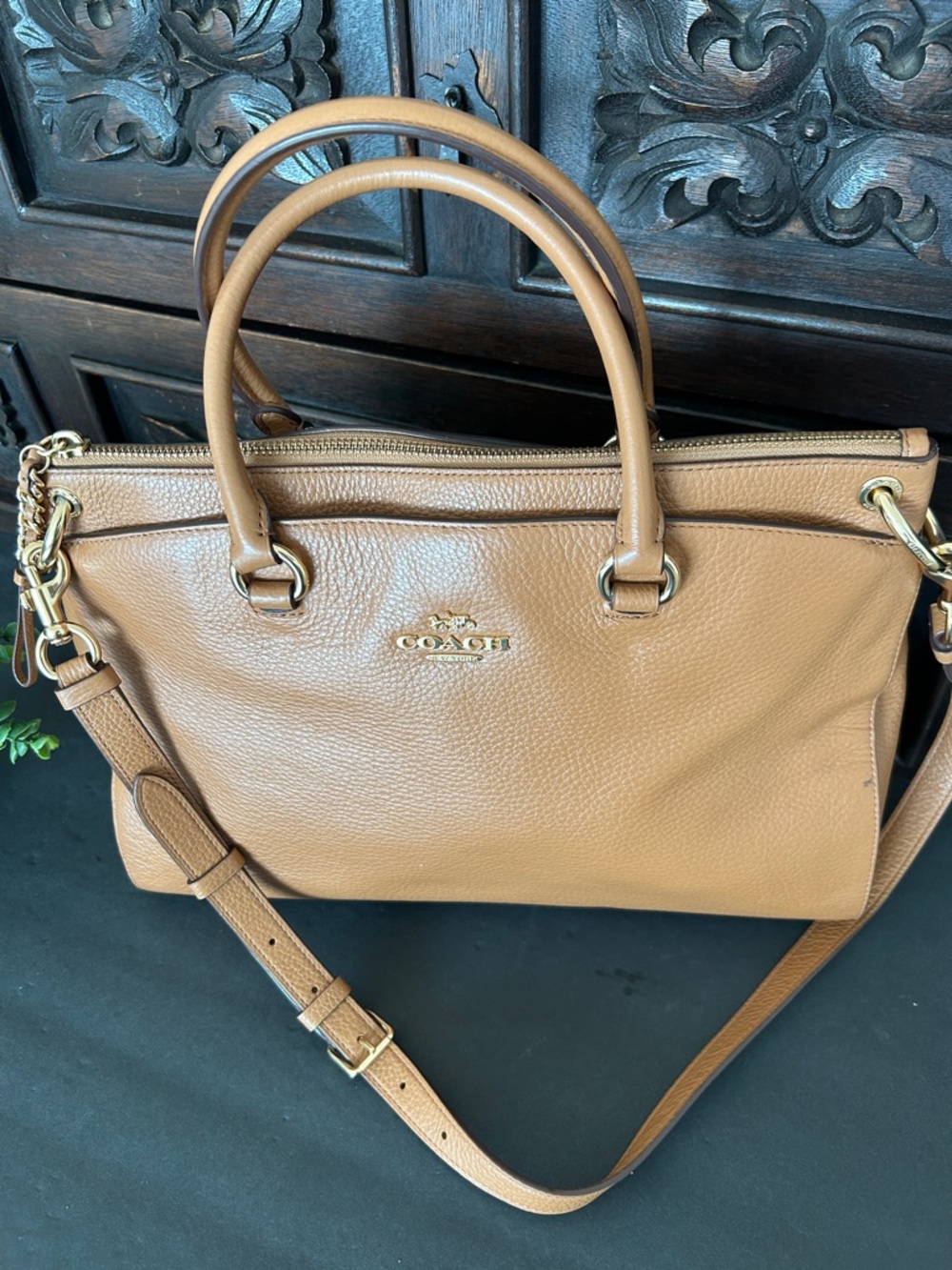 COACH Mia Pebbled Leather Satchel with Gold Hardware and Detachable Strap - Picture 3 of 16
